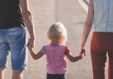 How do young parents shop?