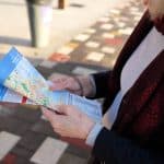 How do tourists shop? Shopping while traveling
